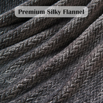 Fleece Leaves Pattern Throw Blanket, Light Purple, 50"x60" | Super Soft Throw Blanket, Lightweight Cozy Bed Sofa Blanket, Premium Silky Flannel Fleece, Travel Blanket for All Season Use - Colors B