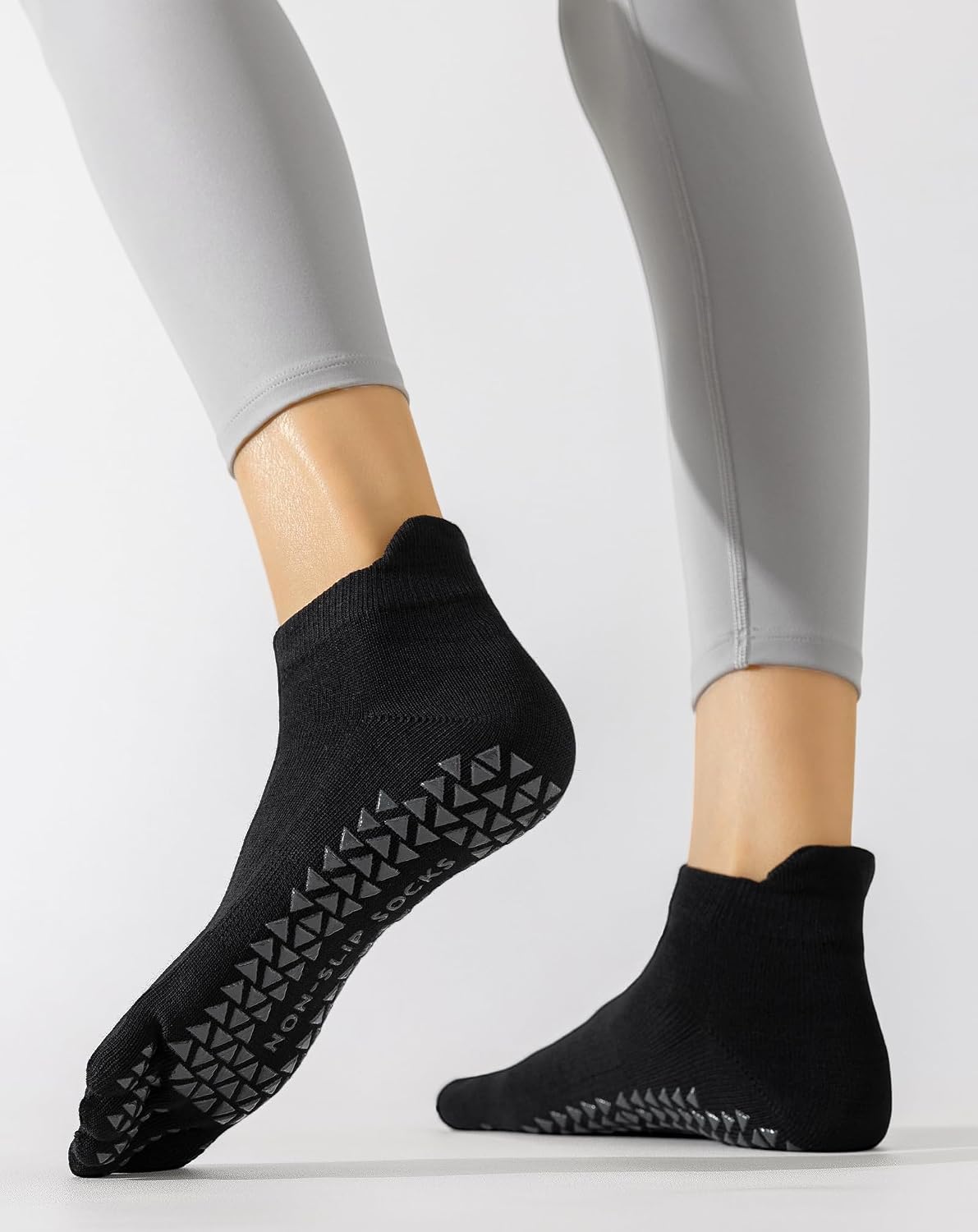 Yawlsow 3 Pairs Pilates Yoga Toe Socks with Grips for Women, Five Toe Non-Slip Socks for Barre Ballet Fitness Hospital