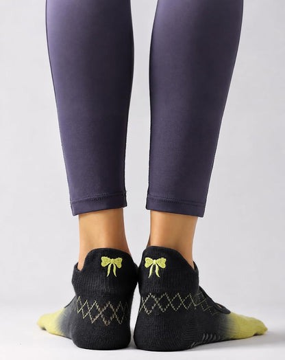 Yawlsow 3 Pairs Pilates Yoga Toe Socks with Grips for Women, Five Toe Non-Slip Socks for Barre Ballet Fitness Hospital