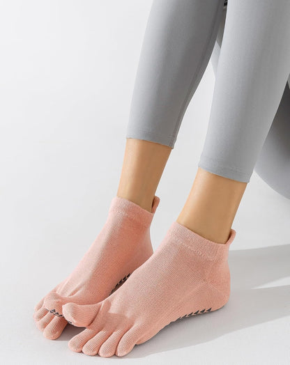 Yawlsow 3 Pairs Pilates Yoga Toe Socks with Grips for Women, Five Toe Non-Slip Socks for Barre Ballet Fitness Hospital