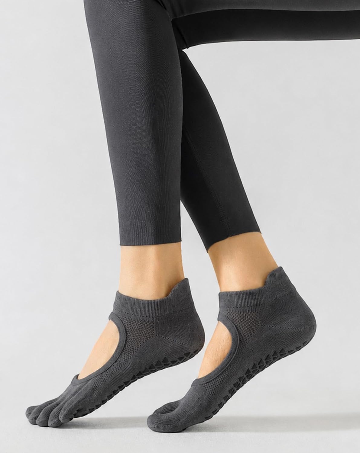 Yawlsow 3 Pairs Pilates Yoga Toe Socks with Grips for Women, Five Toe Non-Slip Socks for Barre Ballet Fitness Hospital
