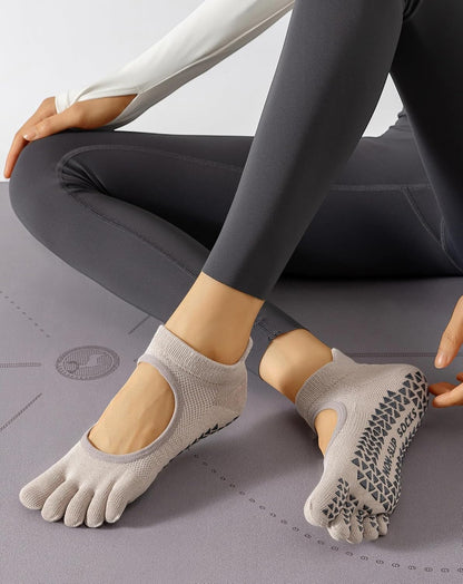 Yawlsow 3 Pairs Pilates Yoga Toe Socks with Grips for Women, Five Toe Non-Slip Socks for Barre Ballet Fitness Hospital