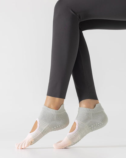 Yawlsow 3 Pairs Pilates Yoga Toe Socks with Grips for Women, Five Toe Non-Slip Socks for Barre Ballet Fitness Hospital