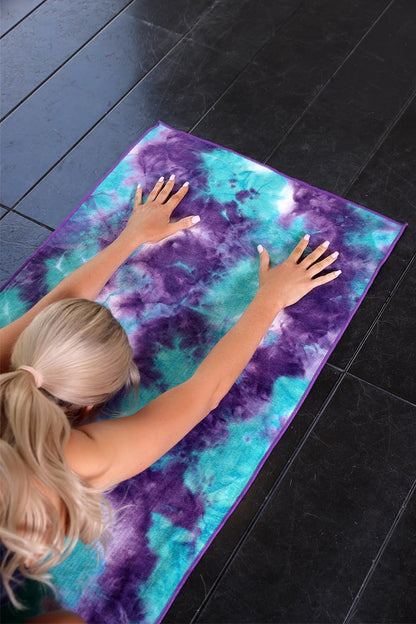 Yoga Towel,Hot Yoga Mat Towel with Grip Dots Sweat Absorbent Non-Slip for Hot Yoga, Pilates and Workout 24" x72", Purple & Blue