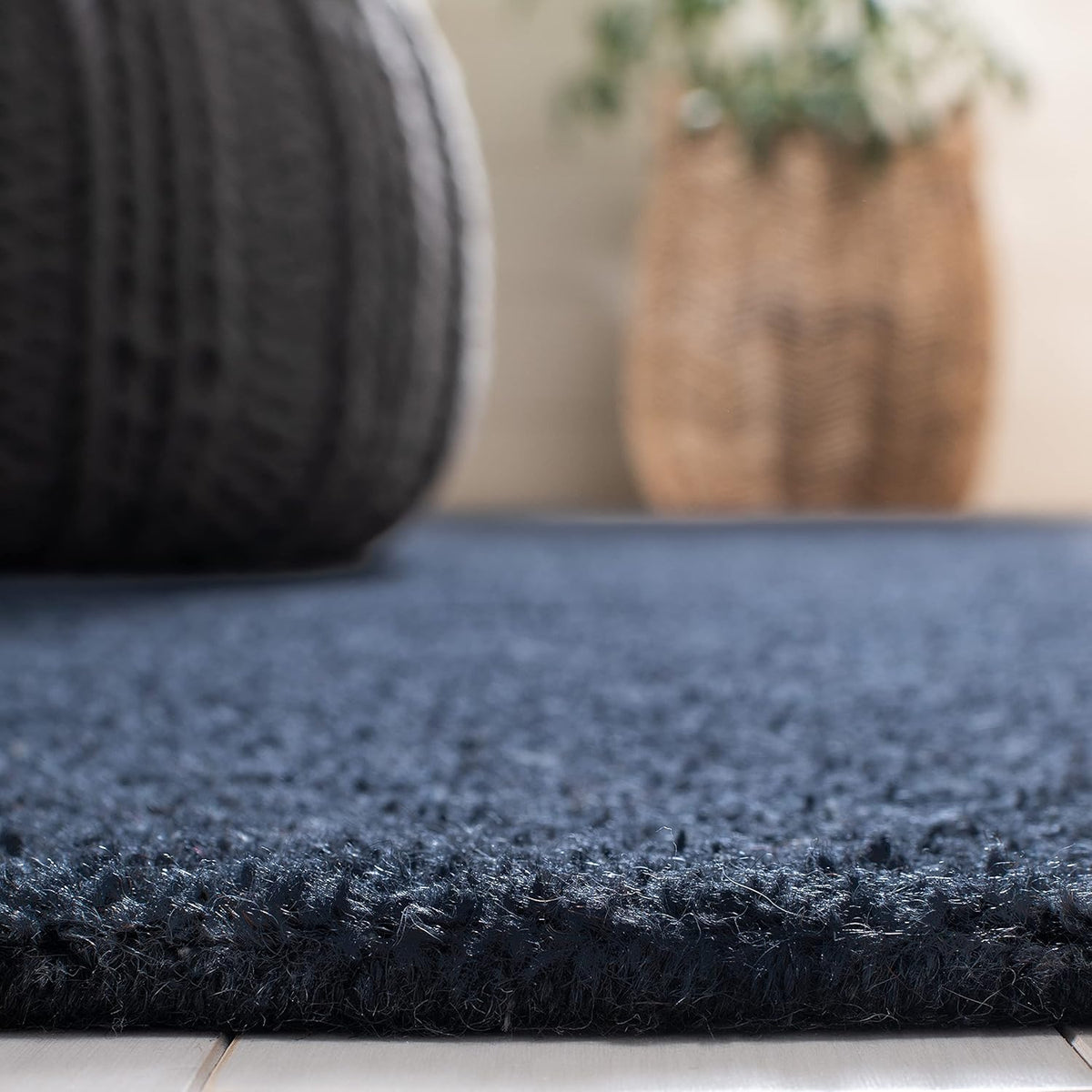 Himalaya Collection Area Rug - 6' Round, Black, Handmade Solid Wool, Ideal for High Traffic Areas in Living Room, Bedroom (HIM610C)
