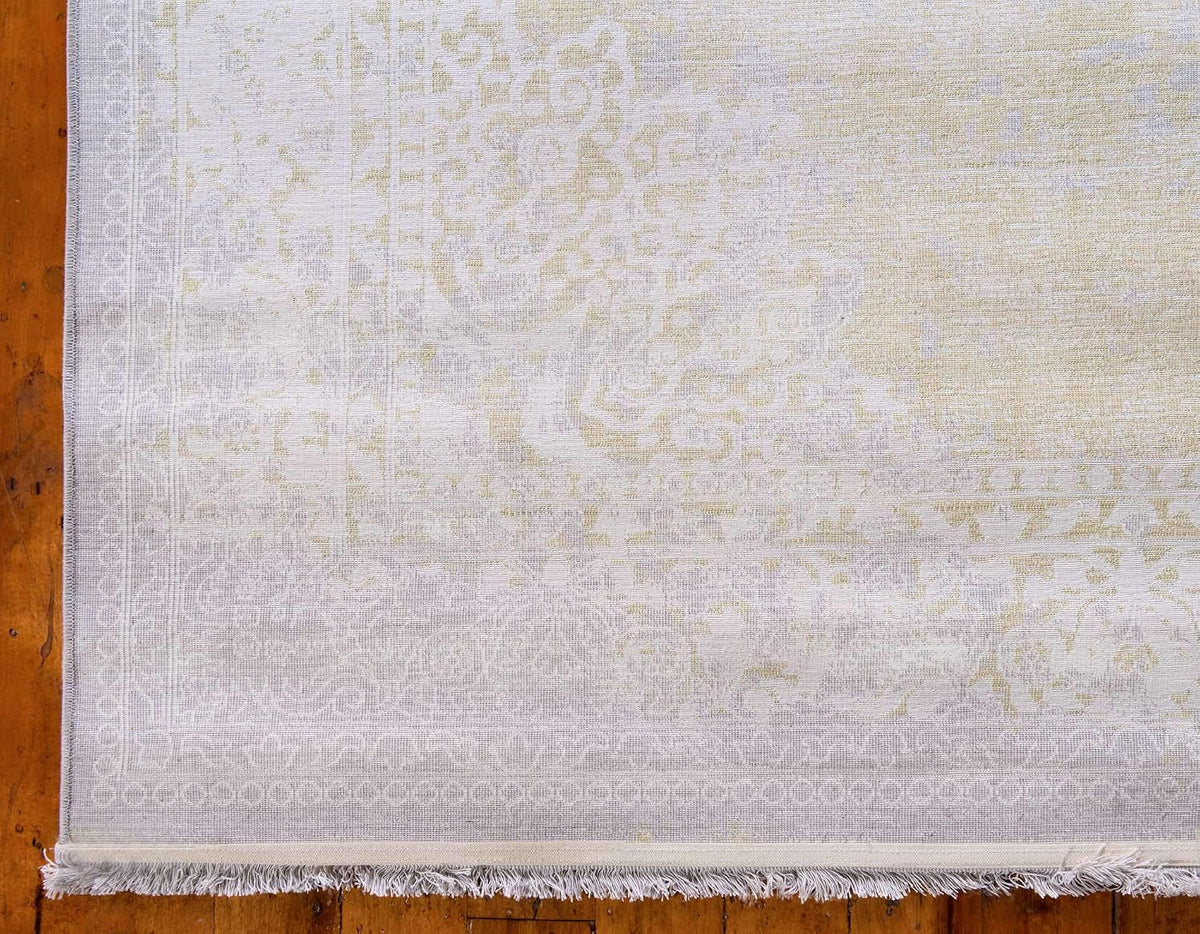 New Classical Collection Area Rug - Olwen (4'Round, Purple/ Gray)