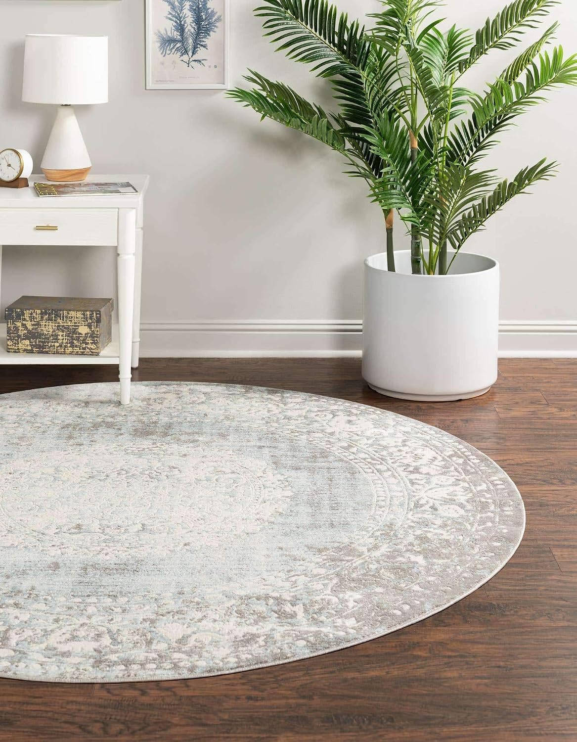 New Classical Collection Area Rug - Olwen (4'Round, Purple/ Gray)