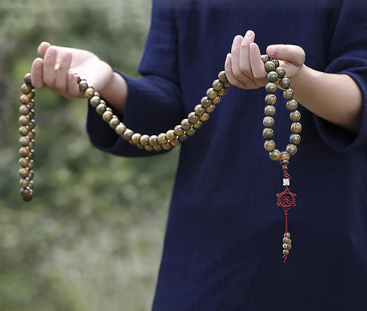 Natural Green Sandalwood 108 Mala Bead Necklace Buddhist Prayer Beads for Meditation or Yoga