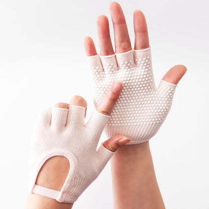 Non-Slip Fingerless Yoga Gloves – Ideal for Pilates, Barre, Air Yoga, and Fitness Workouts – Breathable Fabric with Enhanced Grip for Stability