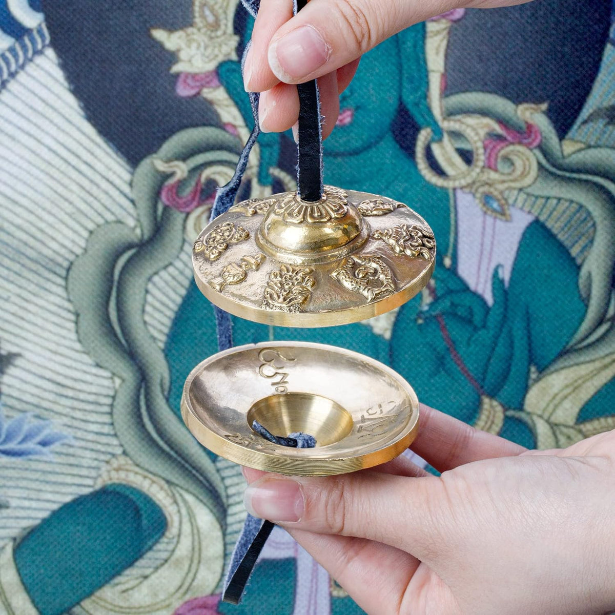 Tibetan Tingsha Cymbals 2pcs, with Storage Box and Fabric Case, Meditation Sanskrit Brass Chime Bells for Spiritual Healing Mindfulness, Yoga Buddhist, Relaxation Musical Instruments