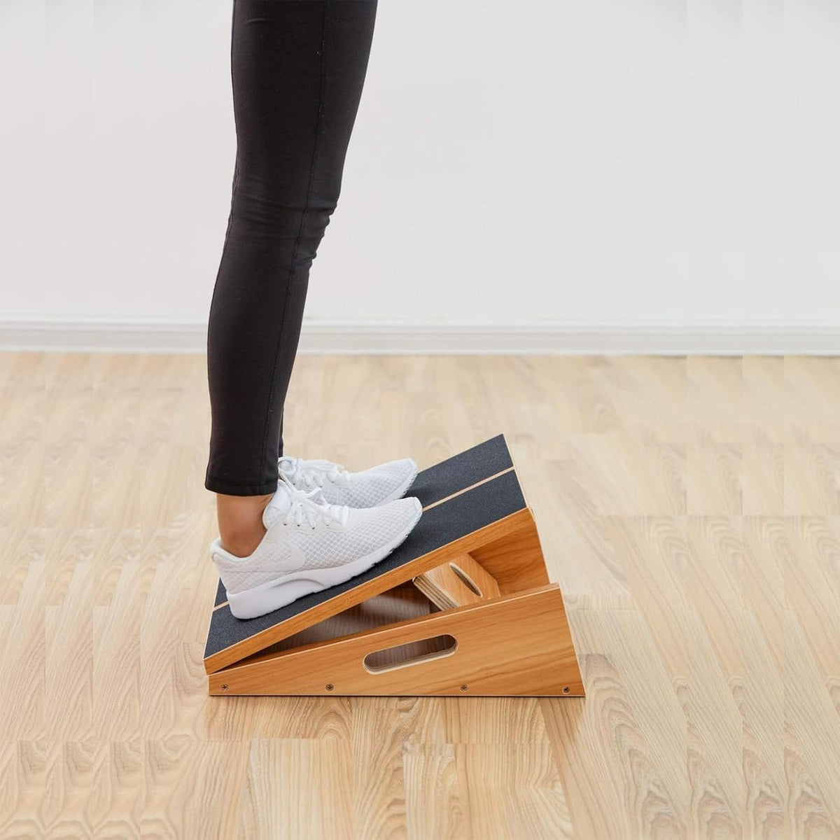 Wooden Slant Board, Adjustable Incline, Side Handles, Non-Slip