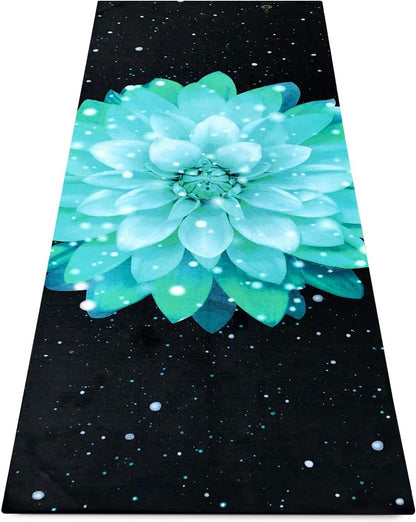 Non Slip Hot Yoga Towel, 100% Microfiber Non Slip Yoga Mat Towel for Hot Yoga, Pilates and Fitness, Exclusive Corner Pockets Design + Free Spray Bottle