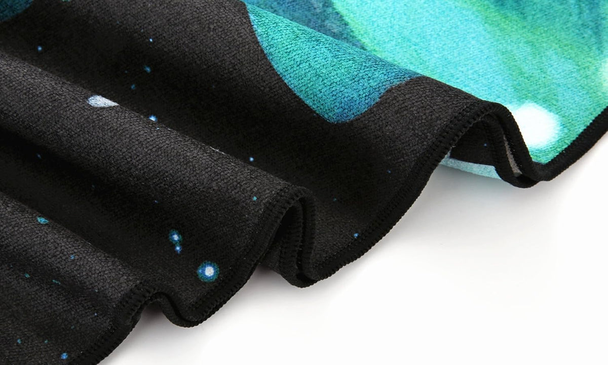 Non Slip Hot Yoga Towel, 100% Microfiber Non Slip Yoga Mat Towel for Hot Yoga, Pilates and Fitness, Exclusive Corner Pockets Design + Free Spray Bottle