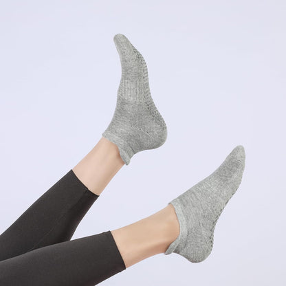 Pilates Socks with Grips for Women Non Slip Yoga Barre Sticky Grippy Socks