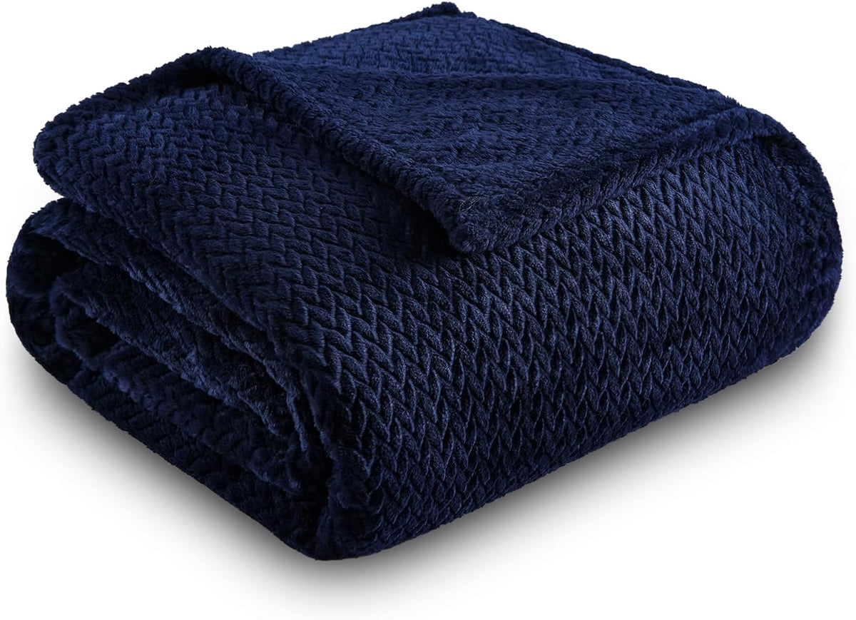 Fleece Leaves Pattern Throw Blanket, Light Purple, 50"x60" | Super Soft Throw Blanket, Lightweight Cozy Bed Sofa Blanket, Premium Silky Flannel Fleece, Travel Blanket for All Season Use - Colors A