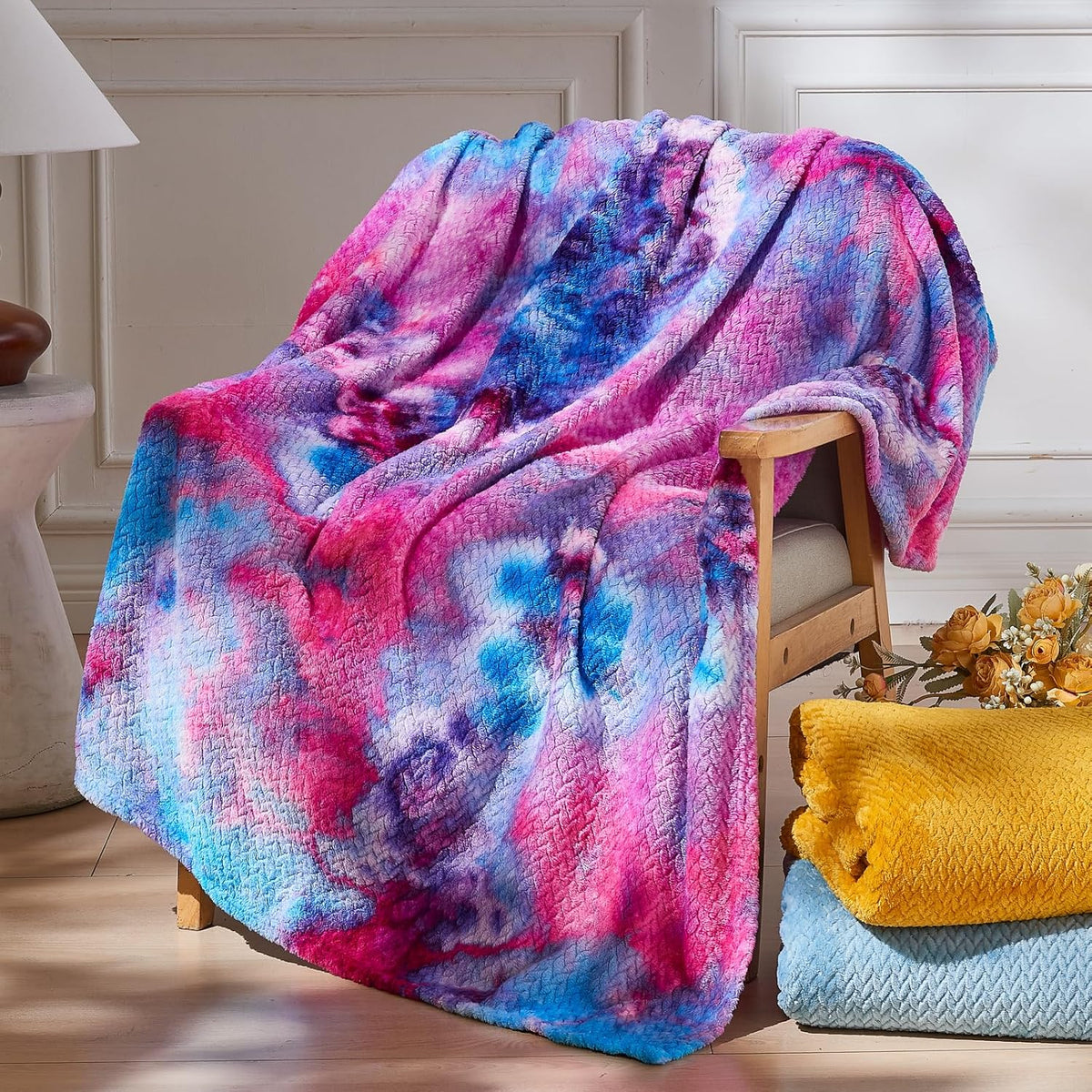 Fleece Leaves Pattern Throw Blanket, Light Purple, 50"x60" | Super Soft Throw Blanket, Lightweight Cozy Bed Sofa Blanket, Premium Silky Flannel Fleece, Travel Blanket for All Season Use - Colors A