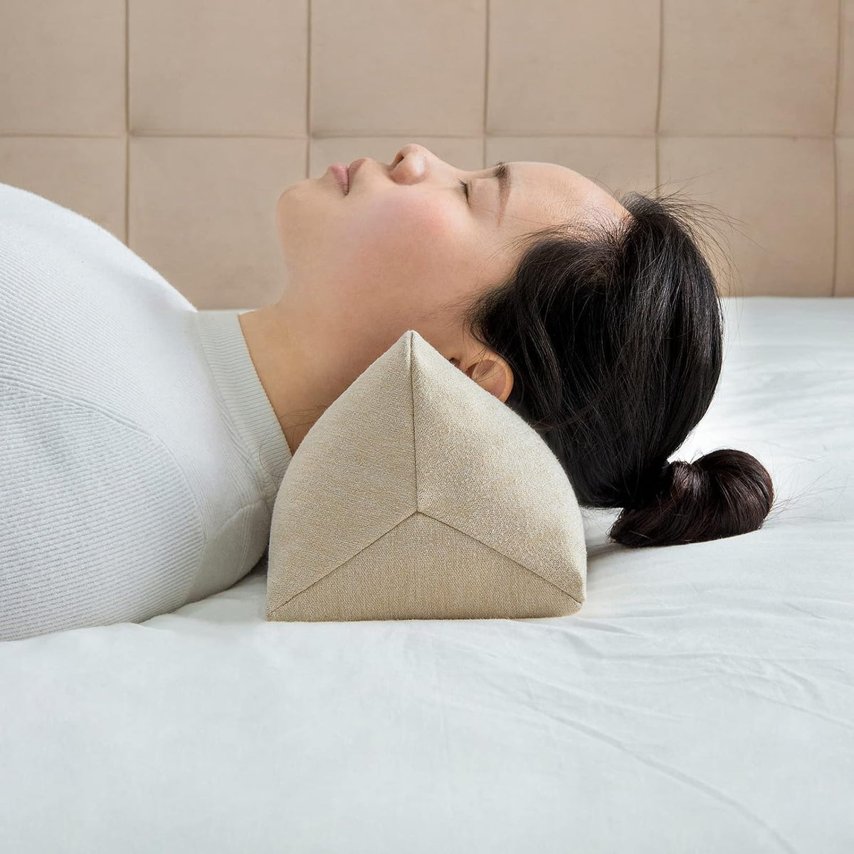 Buckwheat Neck Support Pillow Cervical Neck Cylinder Bolster Pillow,Buckwheat Hulls Adjustable Roll Pillow,Neck Pain Relief for Back and Side Sleepers Round Pillows for Lunch Break Orange, 6*15 inch