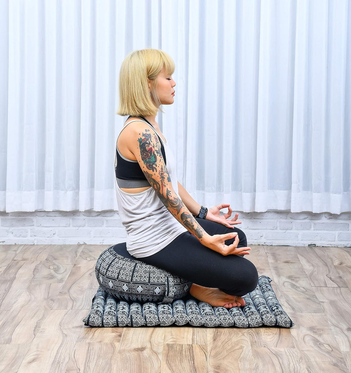 Meditation Cushion Set – 1 Round Zafu Meditation Pillow and 1 Square Roll-Up Zabuton Meditation Mat, Pillows Bundle Filled with Kapok