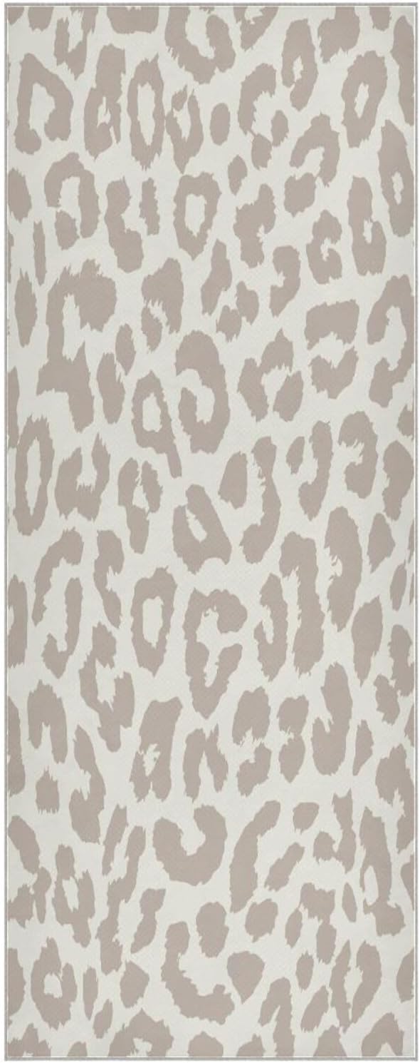 Leopard Yoga Mat Towel, Non Slip Sweat Absorbent Hot Yoga Towel Portable Lightweight Travel Workout Towel with Storage Bag for Home Yoga, Pilates, Fitness 73x 27 Inch