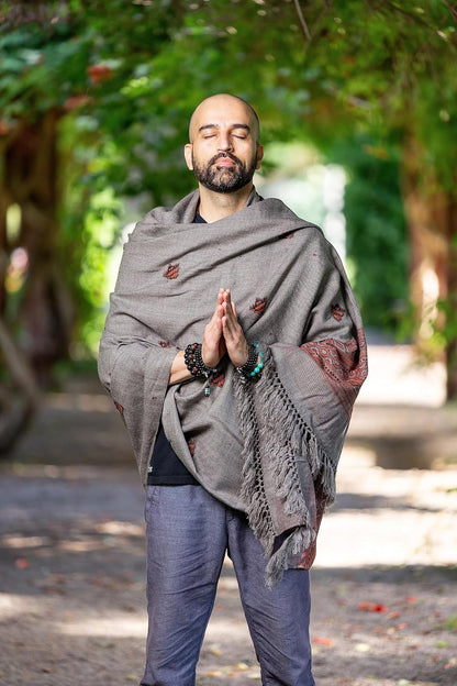 Exotic Vegan Meditation Shawl - Large Unisex Prayer Wrap, Oversize Scarf & Versatile Indian Style Blanket