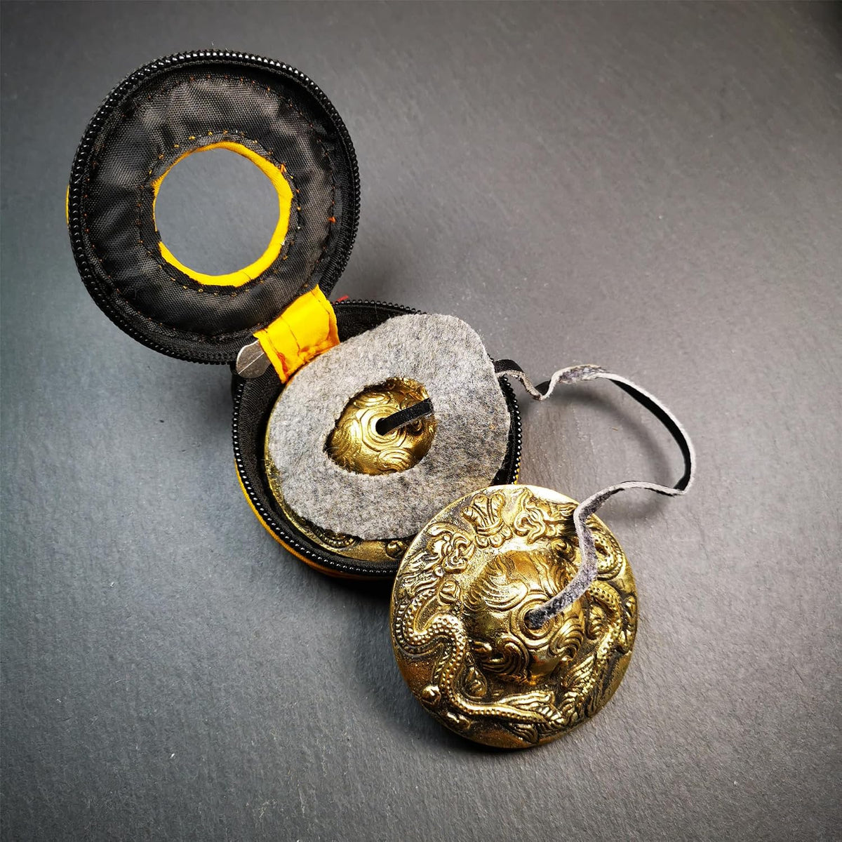 Tibetan Tingsha Bell Set - Tibetan Cymbals - for Sound Healing, Yoga, Meditation, and Mindfulness,Handmade in Nepal,Made of Bronze,Plain Pattern,Black Color，7.7cm/3.0 inch