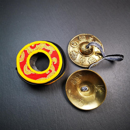 Tibetan Tingsha Bell Set - Tibetan Cymbals - for Sound Healing, Yoga, Meditation, and Mindfulness,Handmade in Nepal,Made of Bronze,Plain Pattern,Black Color，7.7cm/3.0 inch