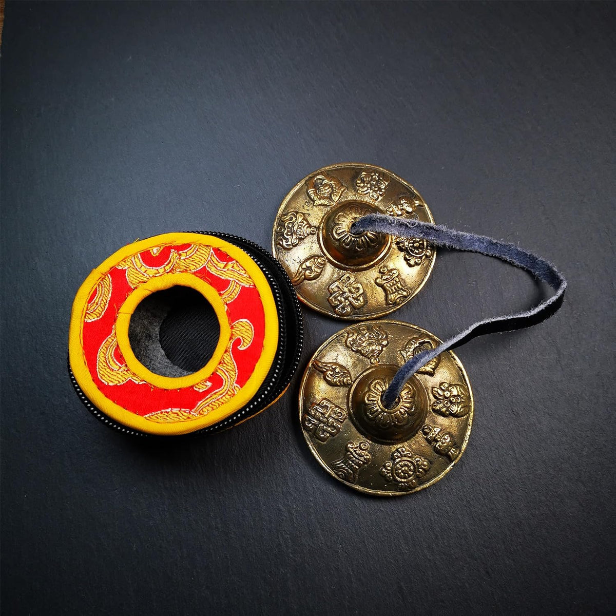 Tibetan Tingsha Bell Set - Tibetan Cymbals - for Sound Healing, Yoga, Meditation, and Mindfulness,Handmade in Nepal,Made of Bronze,Plain Pattern,Black Color，7.7cm/3.0 inch
