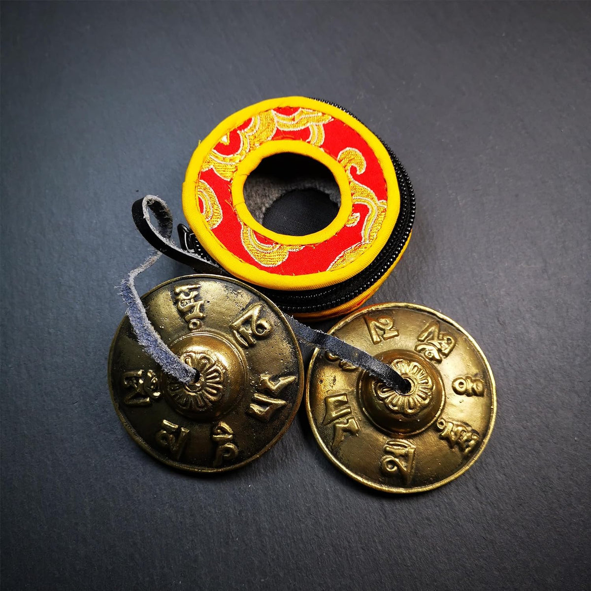 Tibetan Tingsha Bell Set - Tibetan Cymbals - for Sound Healing, Yoga, Meditation, and Mindfulness,Handmade in Nepal,Made of Bronze,Plain Pattern,Black Color，7.7cm/3.0 inch