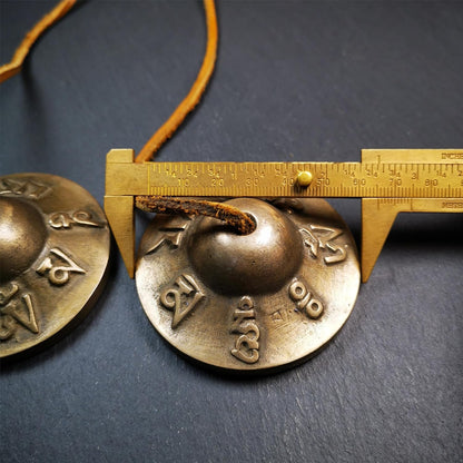 Tibetan Tingsha Bell Set - Tibetan Cymbals - for Sound Healing, Yoga, Meditation, and Mindfulness,Handmade in Nepal,Made of Bronze,Plain Pattern,Black Color，7.7cm/3.0 inch