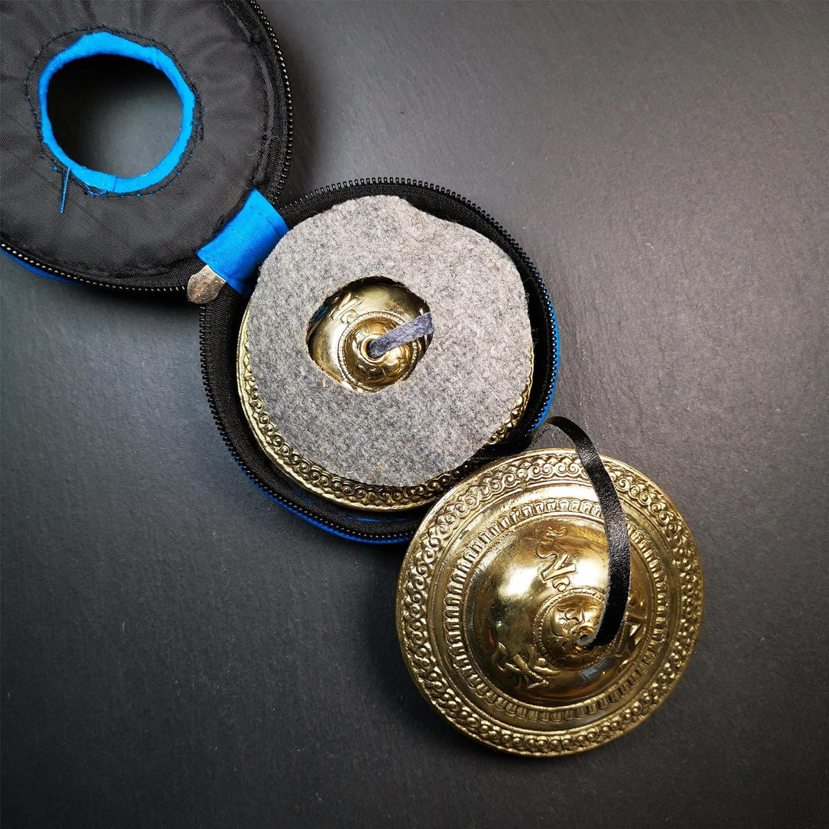 Tibetan Tingsha Bell Set - Tibetan Cymbals - for Sound Healing, Yoga, Meditation, and Mindfulness,Handmade in Nepal,Made of Bronze,Plain Pattern,Black Color，7.7cm/3.0 inch