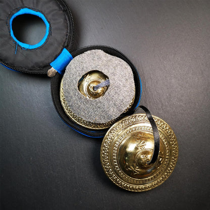 Tibetan Tingsha Bell Set - Tibetan Cymbals - for Sound Healing, Yoga, Meditation, and Mindfulness,Handmade in Nepal,Made of Bronze,Plain Pattern,Black Color，7.7cm/3.0 inch