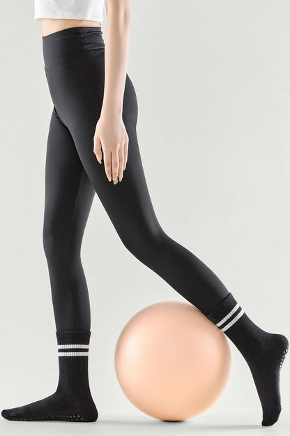 Non Slip Yoga Grip Pilates Socks for Women and Men Anti Slipper Grippy Socks for Ballet, Hospital, Dance