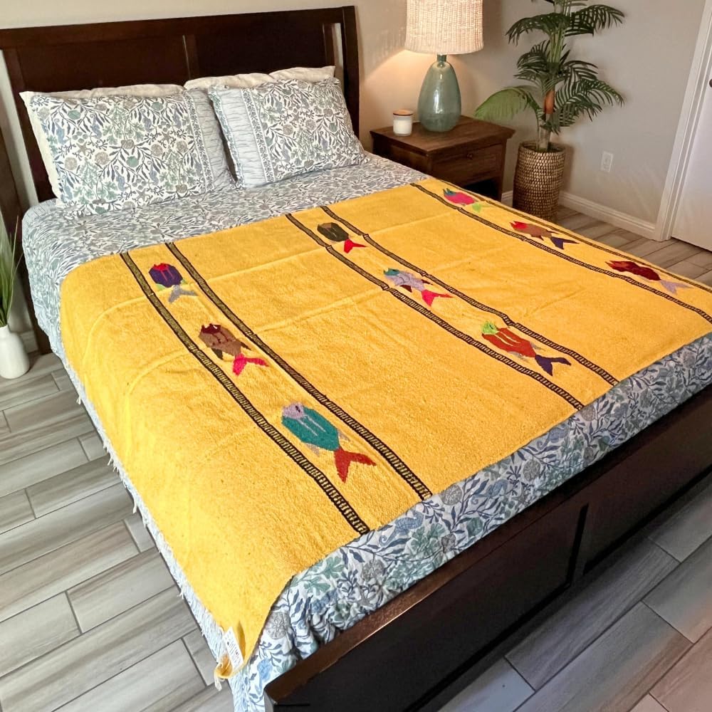 Open Road Goods Thick Mexican Yoga Blanket - Serape Fish Design - Handmade (Mint)