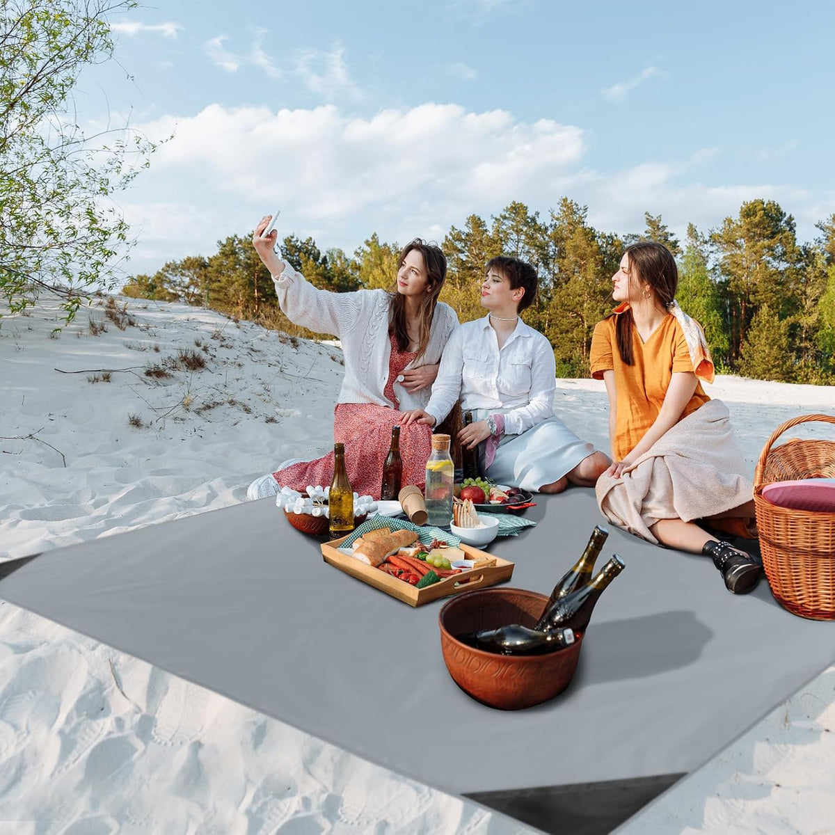 Sandproof Beach Blanket, Waterproof Portable Mat with Carry Pouch