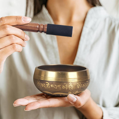 Tibetan Singing Bowls Set- Handmade in Nepal Meditation Sound Bowls for Yoga, Meditation, Mindfulness, Healing and Chakra Balancing, Stress Relief (4', Brown)