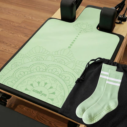 3-in-1 Set Pilates Reformer Mat Non Slip with Pilates Socks & Bag Set - Lightweight Pilates Reformer Cover - Pilates Mat For Reformer Machines, Pilates Reformer Towel, Reformer Mat Cover